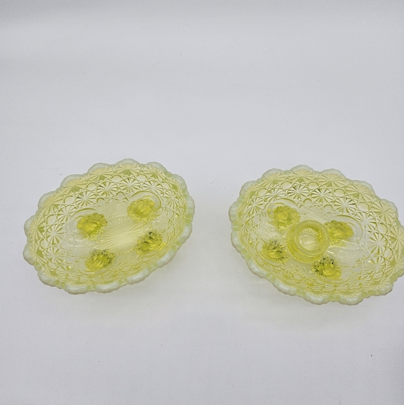 Vtg Topaz Vaseline Glass Daisy And Button Trinket Dish And Candle Holder c.1930s - Picture 2 of 8